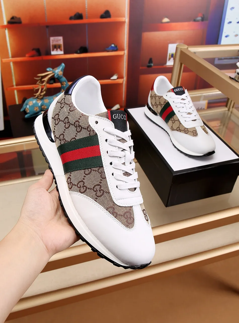 Factory price: 400💰"GUCCI"⚠️⚠️Top purchasing agent🔍🔍Sold simultaneously at men's HK counters. Sole: The original sole is specially provided by the original factory. The exclusive movable molded sole is super comfortable. The original factory follows the order. 🔍🔍High quality. 💪Details determine the quality. We only make shoes with our heart. You can enter and leave the counter at will. You are welcome to compare. Two colors are available. Size: 38-44, customized 45
